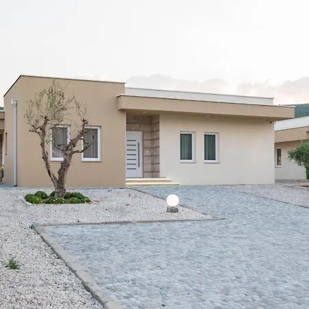Grabovina Villa